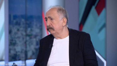 صورة بشار إسماعيل: مؤخرة رقاصة توحد السوريين أكثر من السياسة”