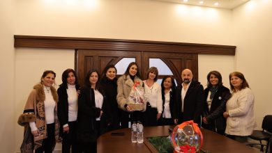 صورة ملكة جمال لبنان بيرلا حرب في زيارة الي الباروك الفريد يس من عبق الارز الي دفء العطاء