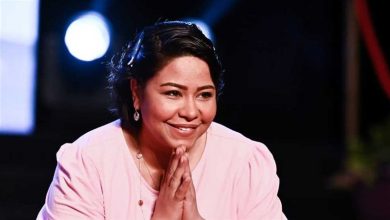 صورة عمرو أديب يُعبّر عن حزنه لغياب شيرين عبد الوهاب: “موهبة لا تتكرر”